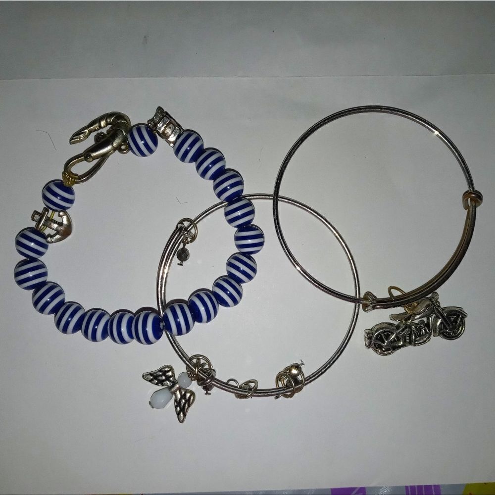 Randomized Bracelet bundle - Picture 4 of 4